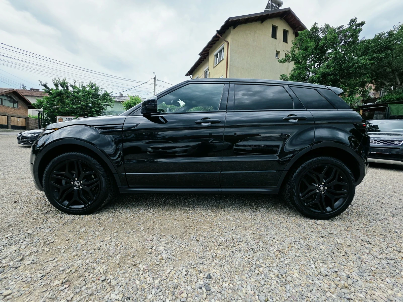 Land Rover Range Rover Evoque R DYNAMIC , снимка 4 - Автомобили и джипове - 54869199