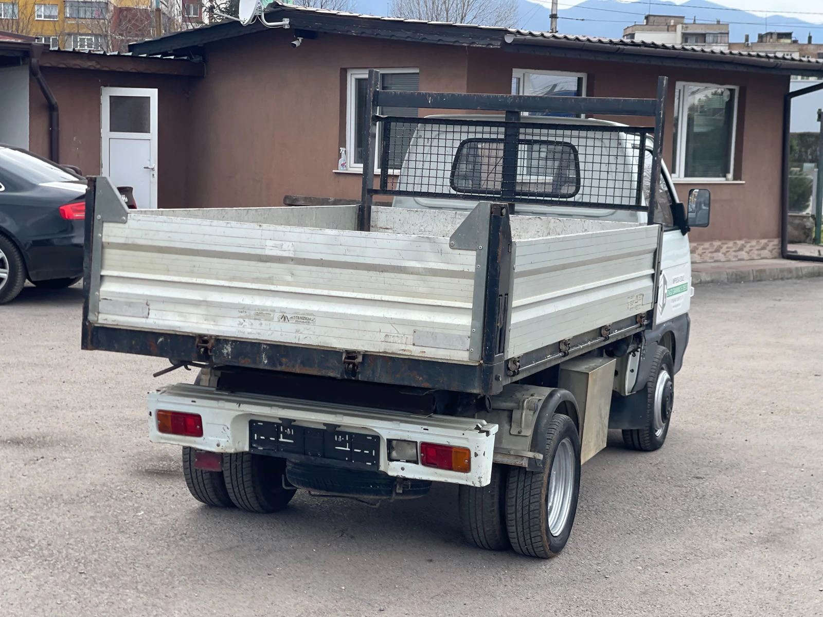 Piaggio Porter 1.3i Самосвал, снимка 5 - Бусове и автобуси - 53981154