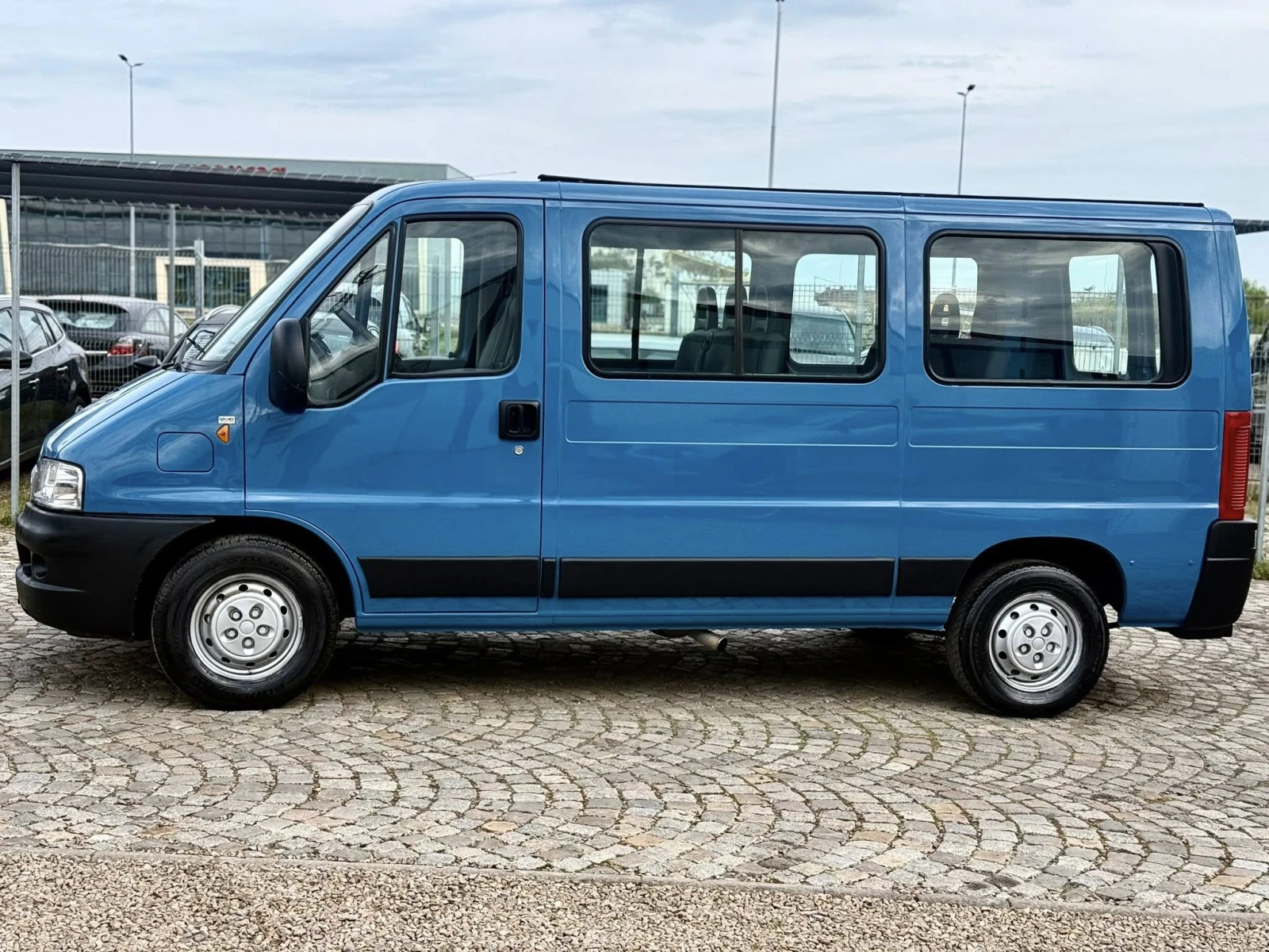 Fiat Ducato 2.3 9-места, снимка 2 - Бусове и автобуси - 54368321