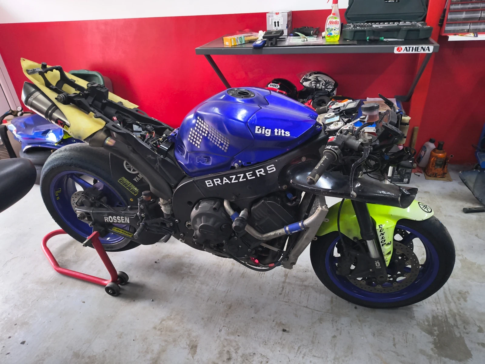 Yamaha YZF-R1 | Mobile.bg   3