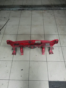 Греда над радиатори Алфа Ромео 147