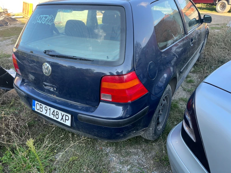 VW Golf 1.6, снимка 5 - Автомобили и джипове - 47326086