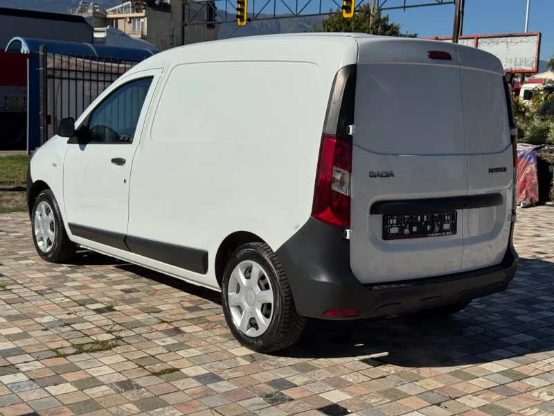 Dacia Dokker 1.6 БЕНЗИН/ГАЗ Facelift N1, снимка 6 - Автомобили и джипове - 47441278