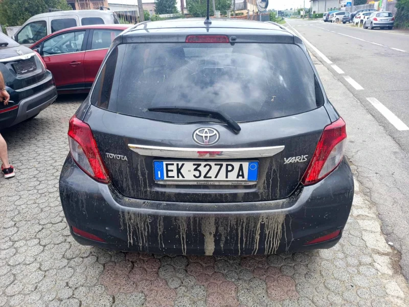 Toyota Yaris 1.4D4d, снимка 4 - Автомобили и джипове - 52224331