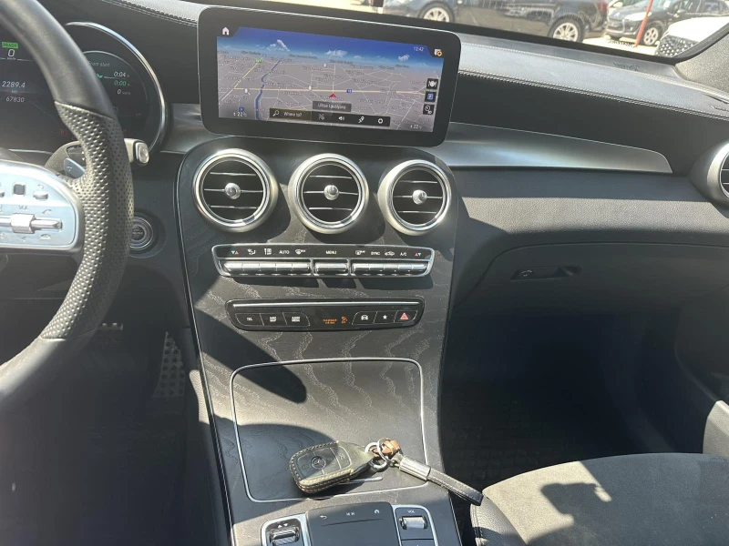 Mercedes-Benz GLC 200 2.0 BENZ, снимка 12 - Автомобили и джипове - 51431480