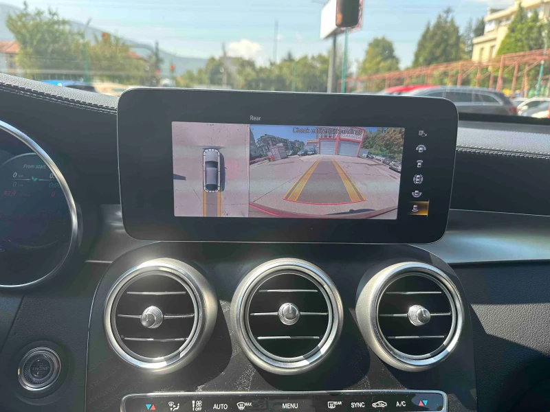 Mercedes-Benz GLC 200 2.0 BENZ, снимка 13 - Автомобили и джипове - 51431480