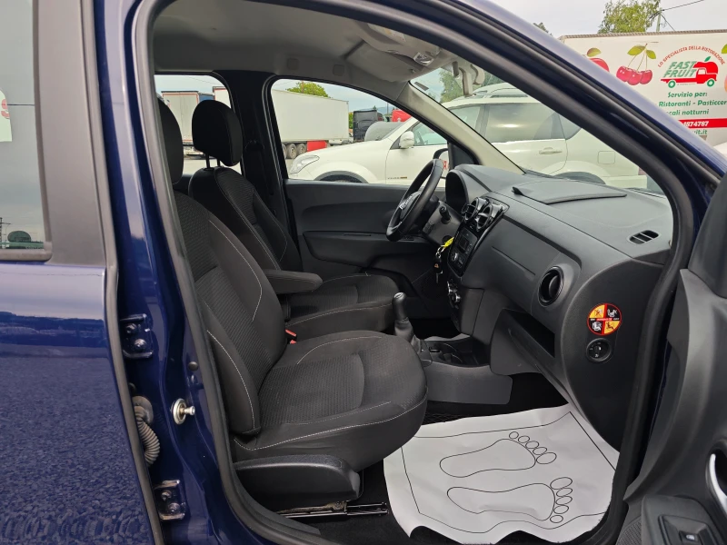 Dacia Lodgy 1, 2i 7 места FACE LIFT, снимка 12 - Автомобили и джипове - 51713172
