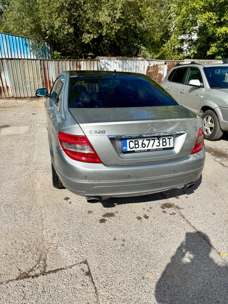 Mercedes-Benz C 320 Avantgarde, снимка 4 - Автомобили и джипове - 51951857