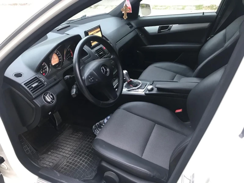Mercedes-Benz C 350 350 CDI 4-MATIC, снимка 13 - Автомобили и джипове - 52714054