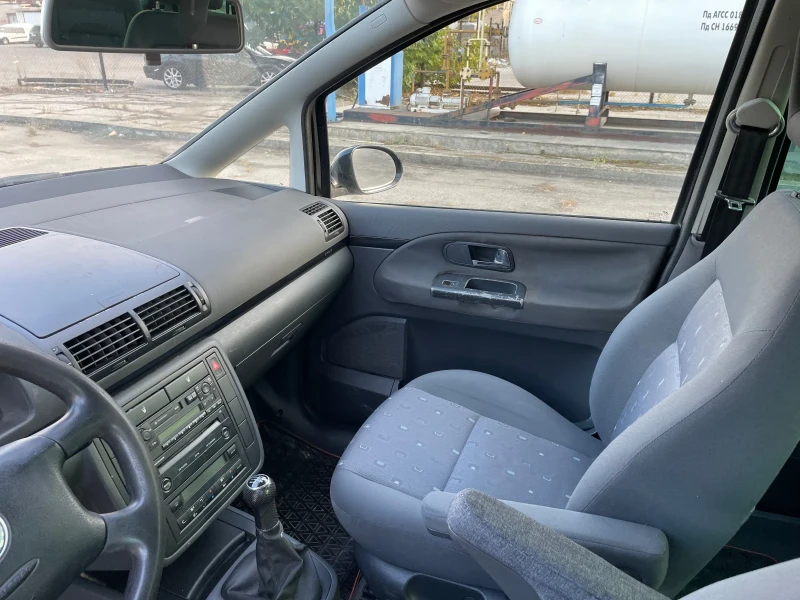VW Sharan, снимка 9 - Автомобили и джипове - 52215315