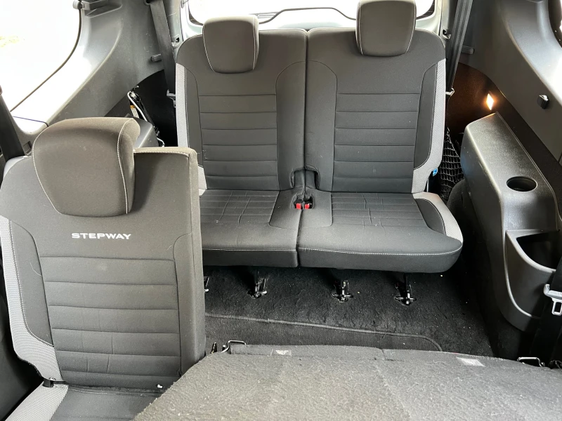 Dacia Lodgy от Дачия България, ДДС ФАКТУРА, снимка 15 - Автомобили и джипове - 53206061