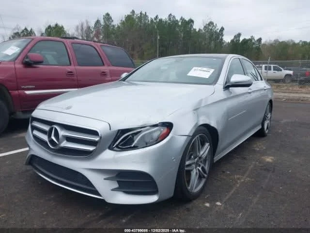 Mercedes-Benz E 300, снимка 5 - Автомобили и джипове - 53168577