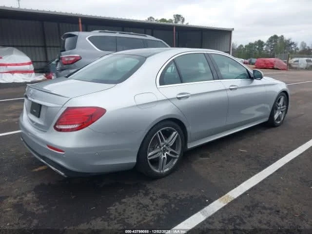 Mercedes-Benz E 300, снимка 4 - Автомобили и джипове - 53168577