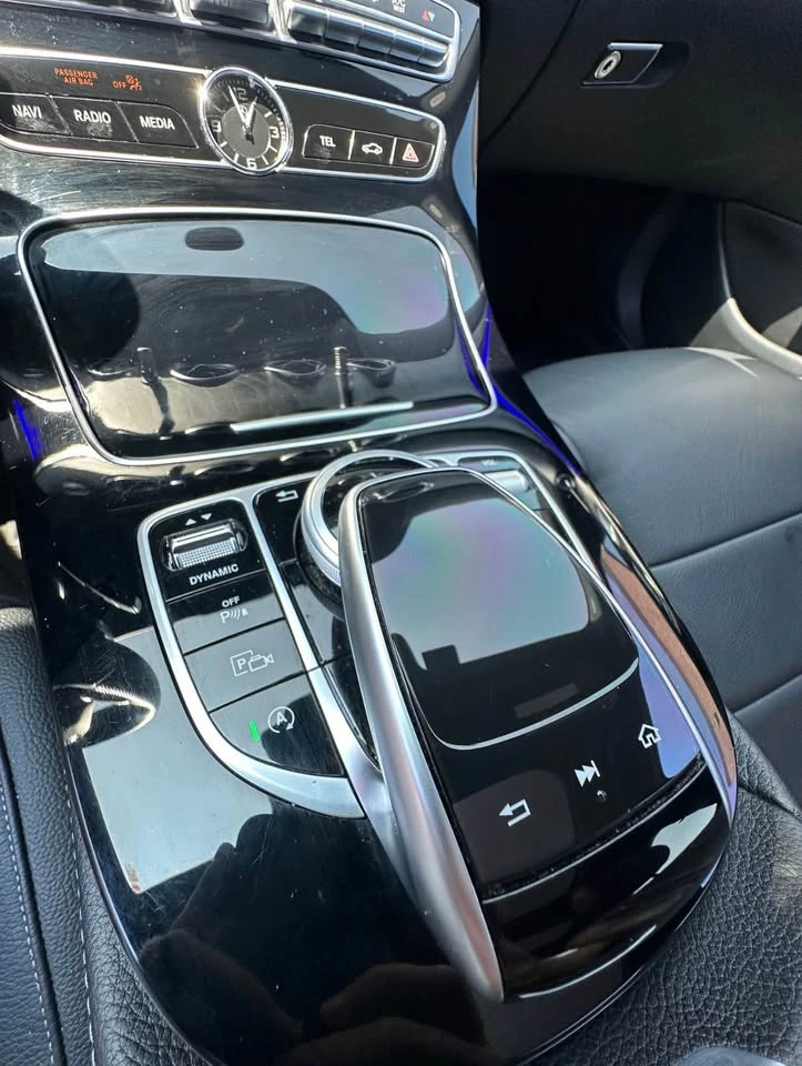 Mercedes-Benz E 400 * AMG PKG* ПОДГРЕВ* 360* , снимка 9 - Автомобили и джипове - 54105896