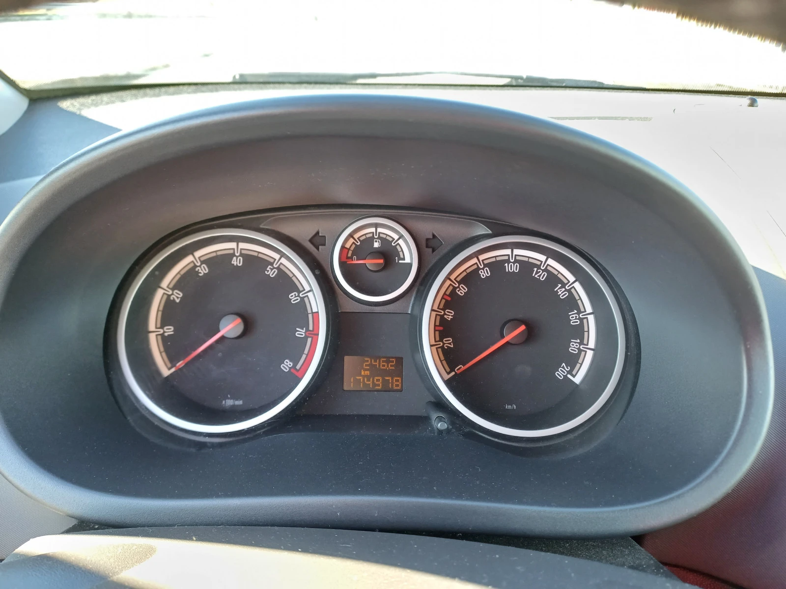 Opel Corsa 1.4 90 к.с. | Mobile.bg — изображение 11
