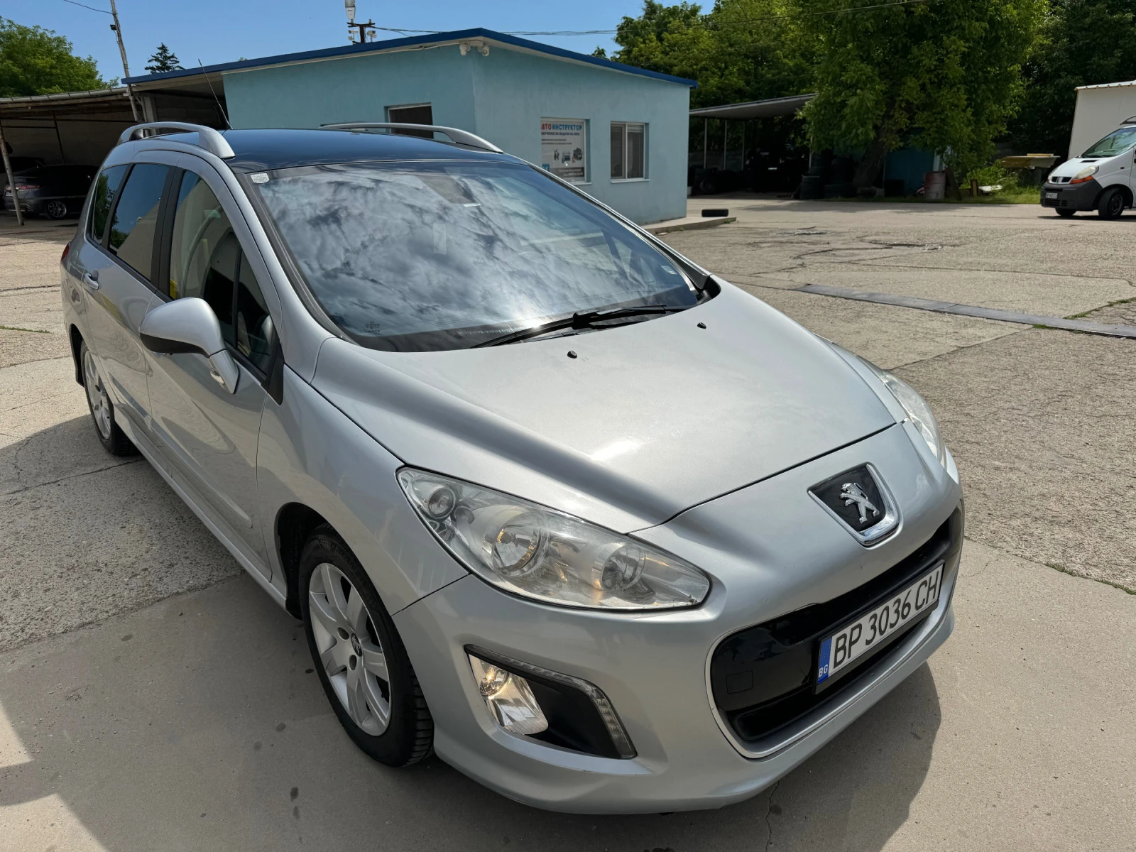 Peugeot 308 1.6HDI ПАНОРАМА FACELIFT - изображение 3