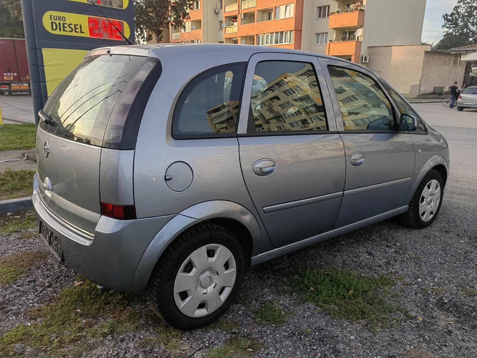 Opel Meriva 1.4 - изображение 6