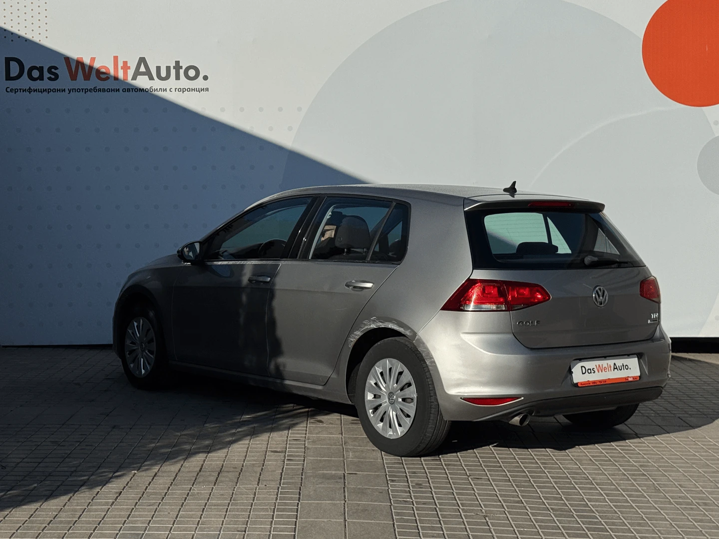 VW Golf Trendline 1.6 TDI BMT DSG - изображение 2