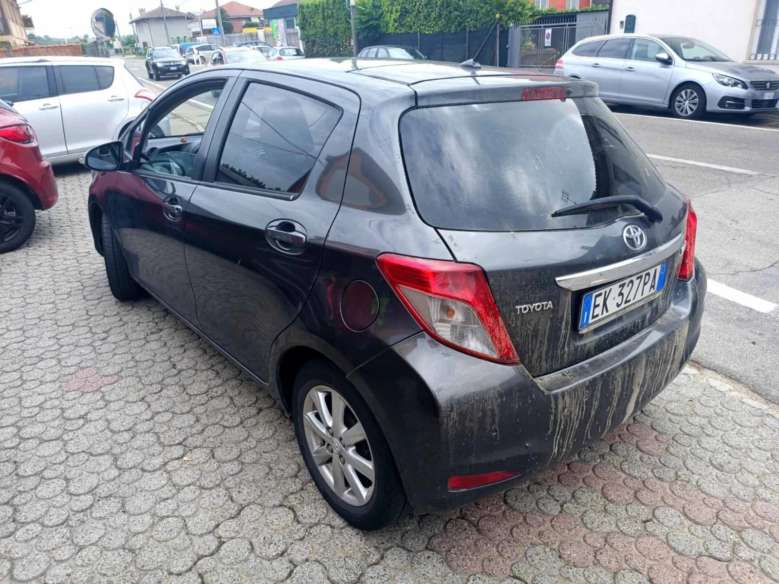 Toyota Yaris 1.4D4d - изображение 3