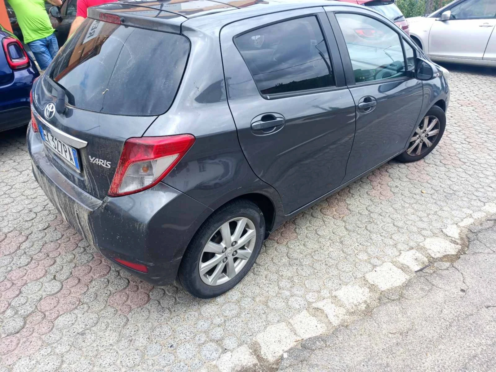 Toyota Yaris 1.4D4d - изображение 5