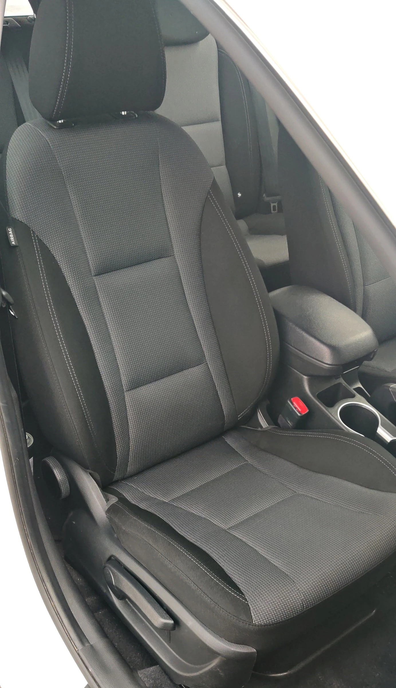 Hyundai I30 7-СТЕПЕНЕН DSG АВТОМАТИК-НАВИГАЦИЯ+ КАМЕРА-ПОДГРЕВ - изображение 9