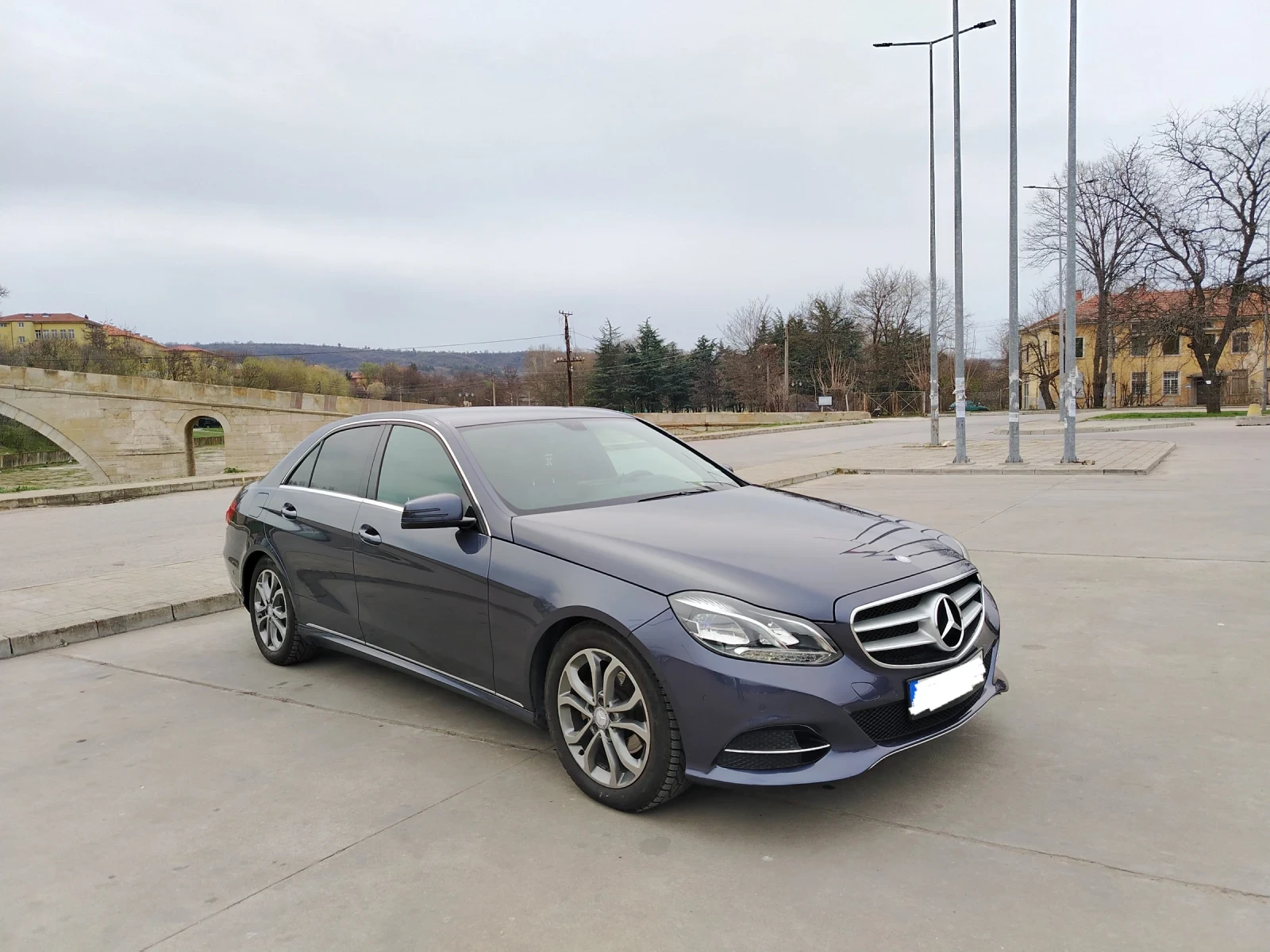 Mercedes-Benz E 200  - изображение 2