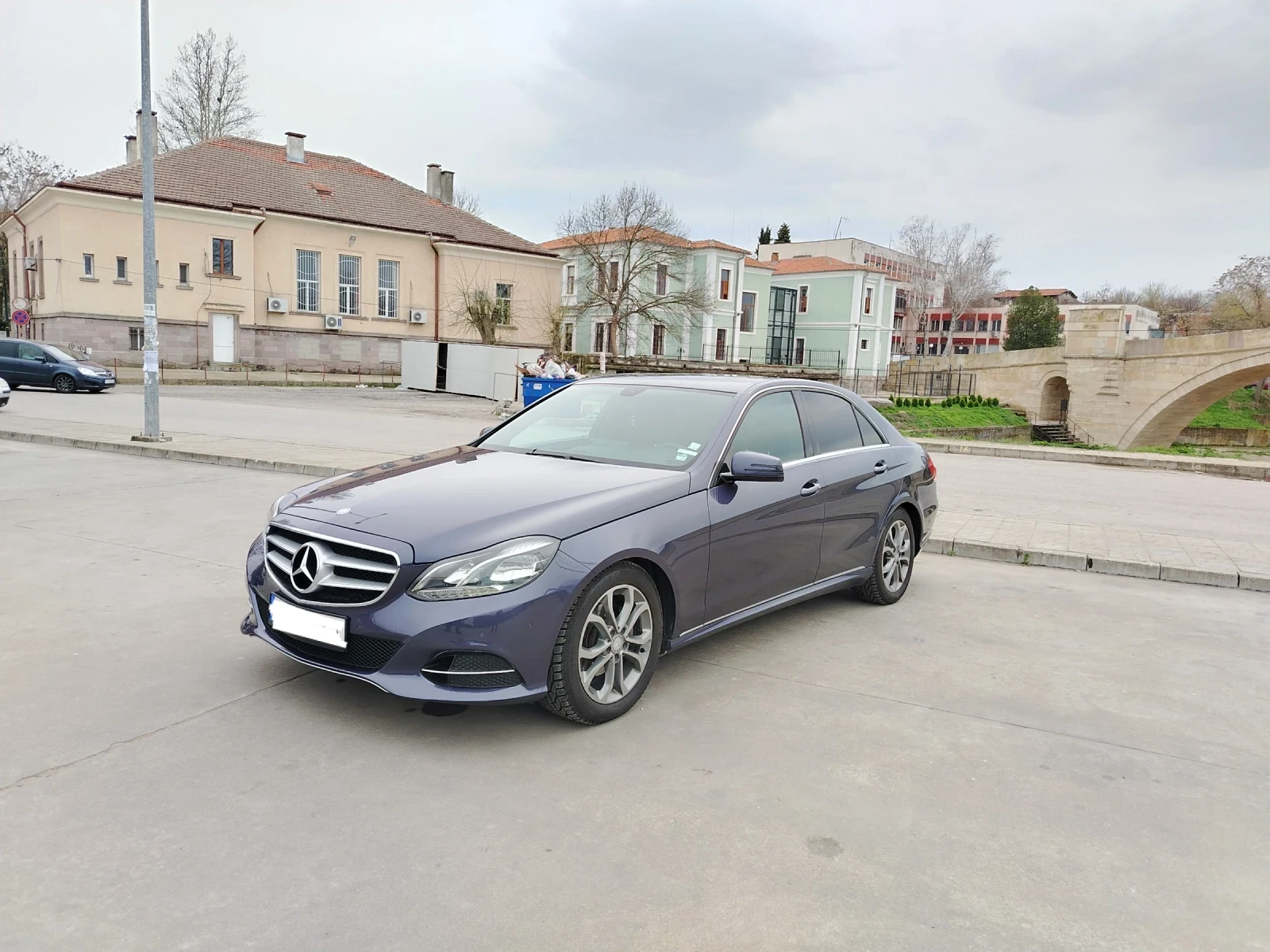 Mercedes-Benz E 200  - изображение 3