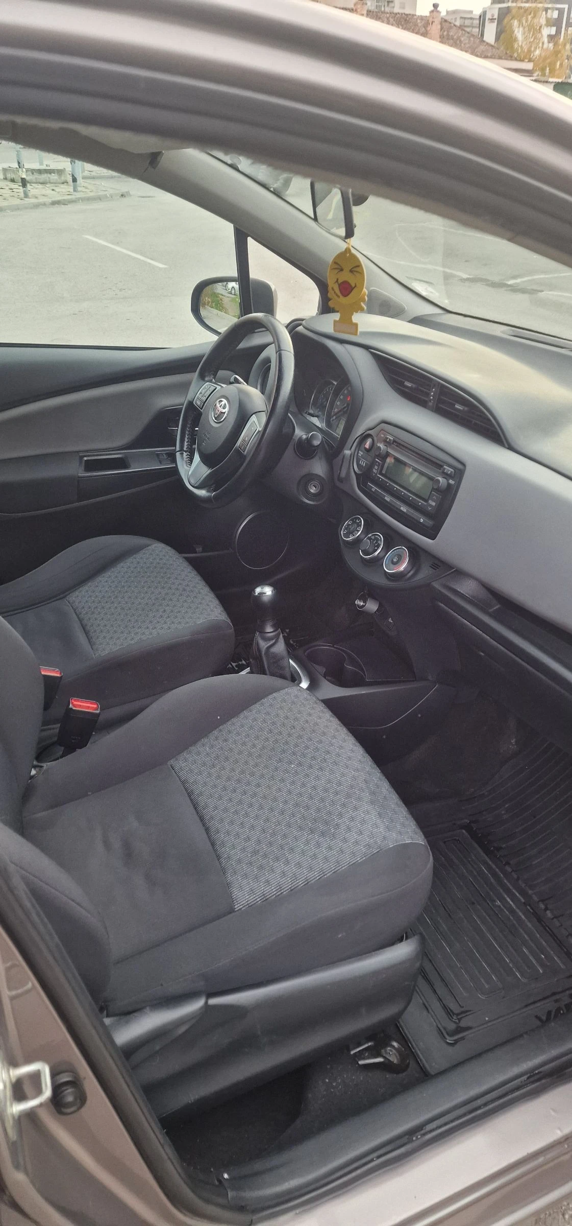 Toyota Yaris Yaris 1 vvt lpg - изображение 8