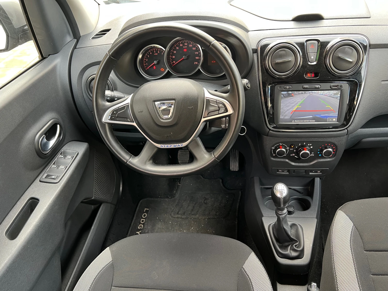 Dacia Lodgy �� ����� ��������, ��� ������� | Mobile.bg � ����������� 10