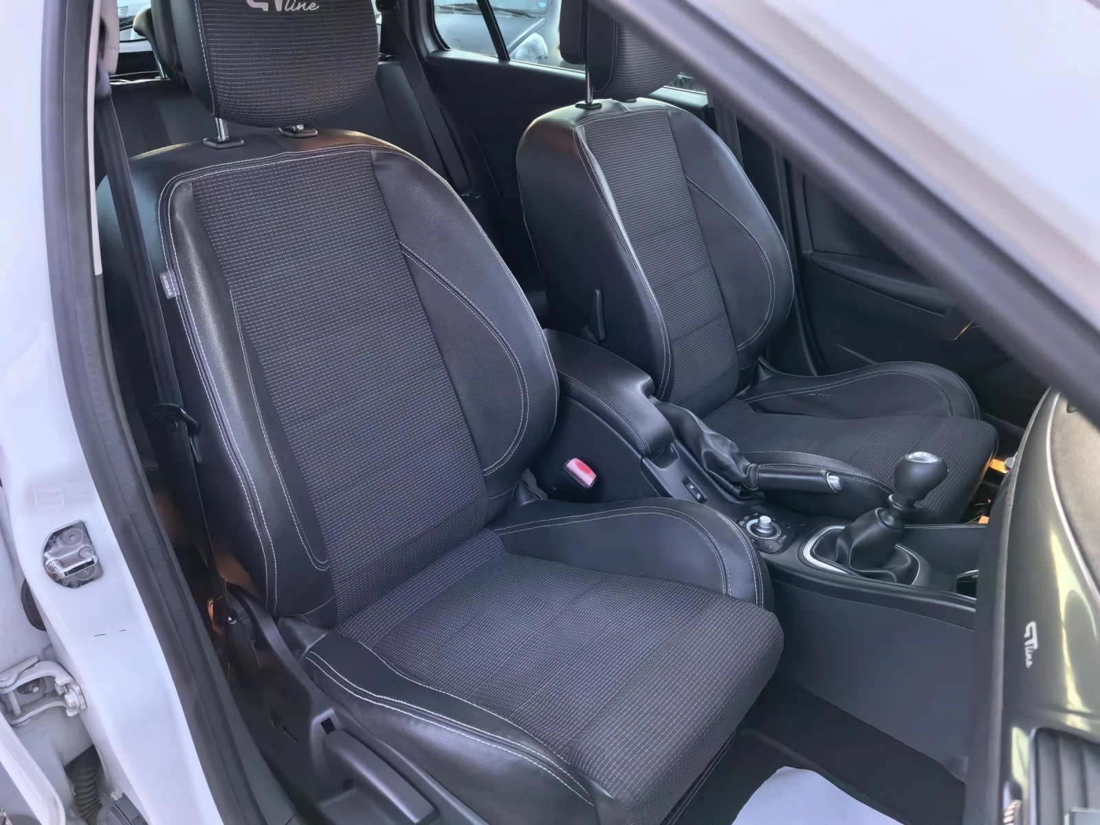 Renault Megane 1, 4i GT Line, снимка 12 - Автомобили и джипове - 53840105