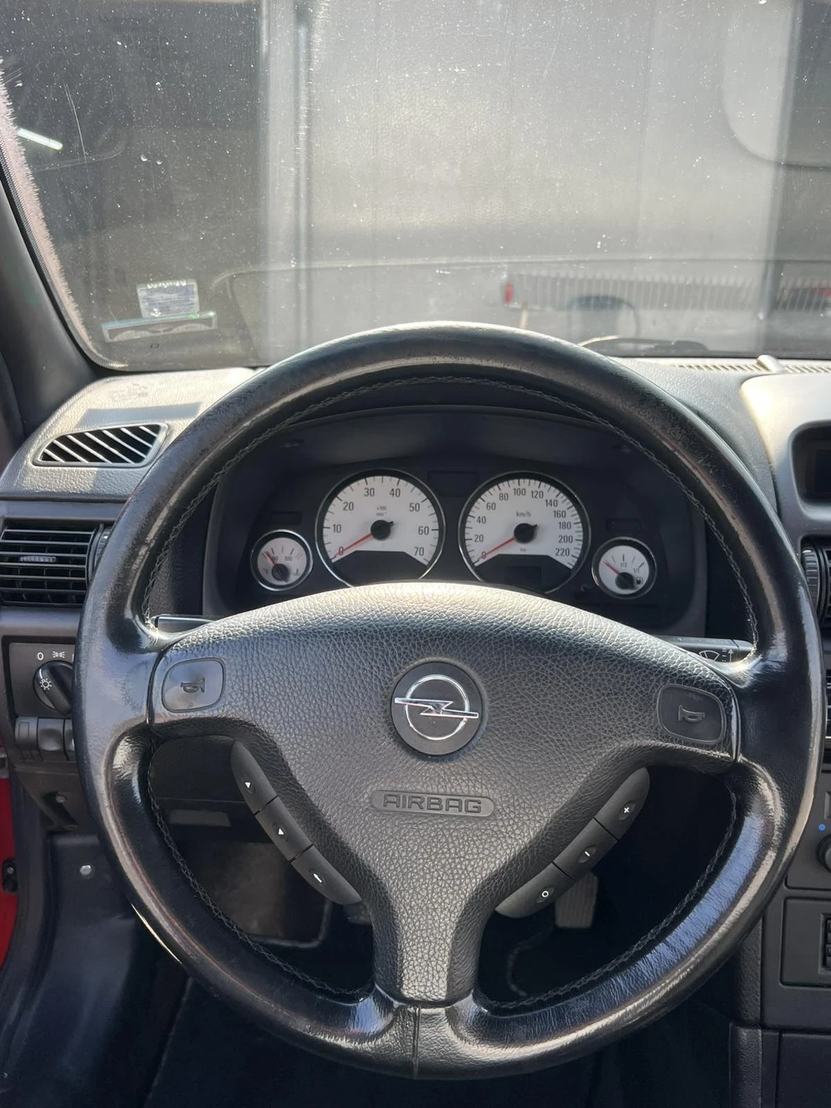 Opel Astra 2.2 147ps, снимка 8 - Автомобили и джипове - 53845270