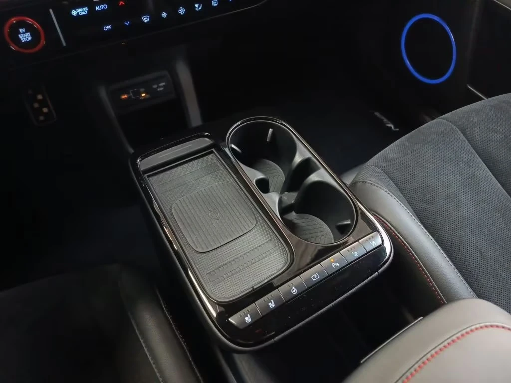 Hyundai Ioniq 5 84kWh 4WD N LineX Matrix 360 DIST W/P+ HUD Keyless | Mobile.bg � ����������� 12