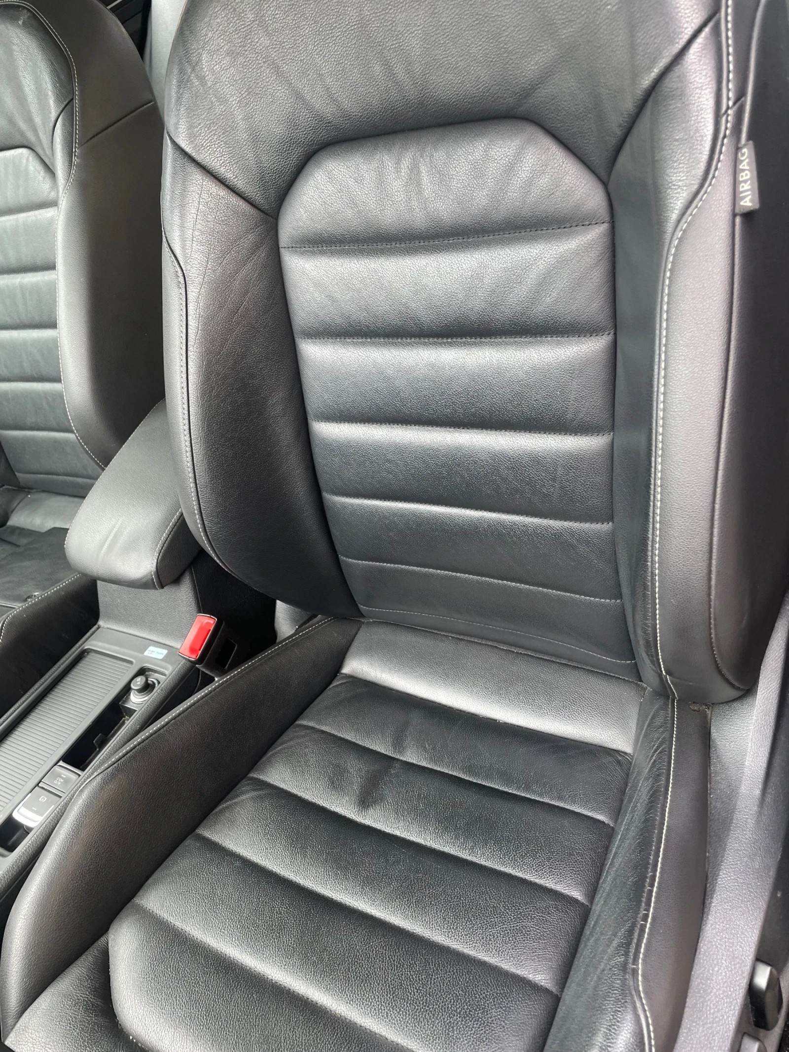 VW Golf  DSG  2.0 TDI 1 СОБСТВЕНИК 116 000КМ , снимка 4 - Автомобили и джипове - 54213704