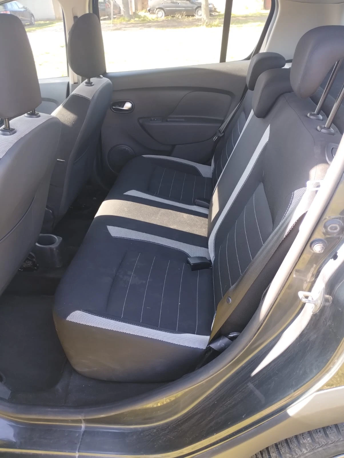 Dacia Sandero | Mobile.bg � ����������� 10