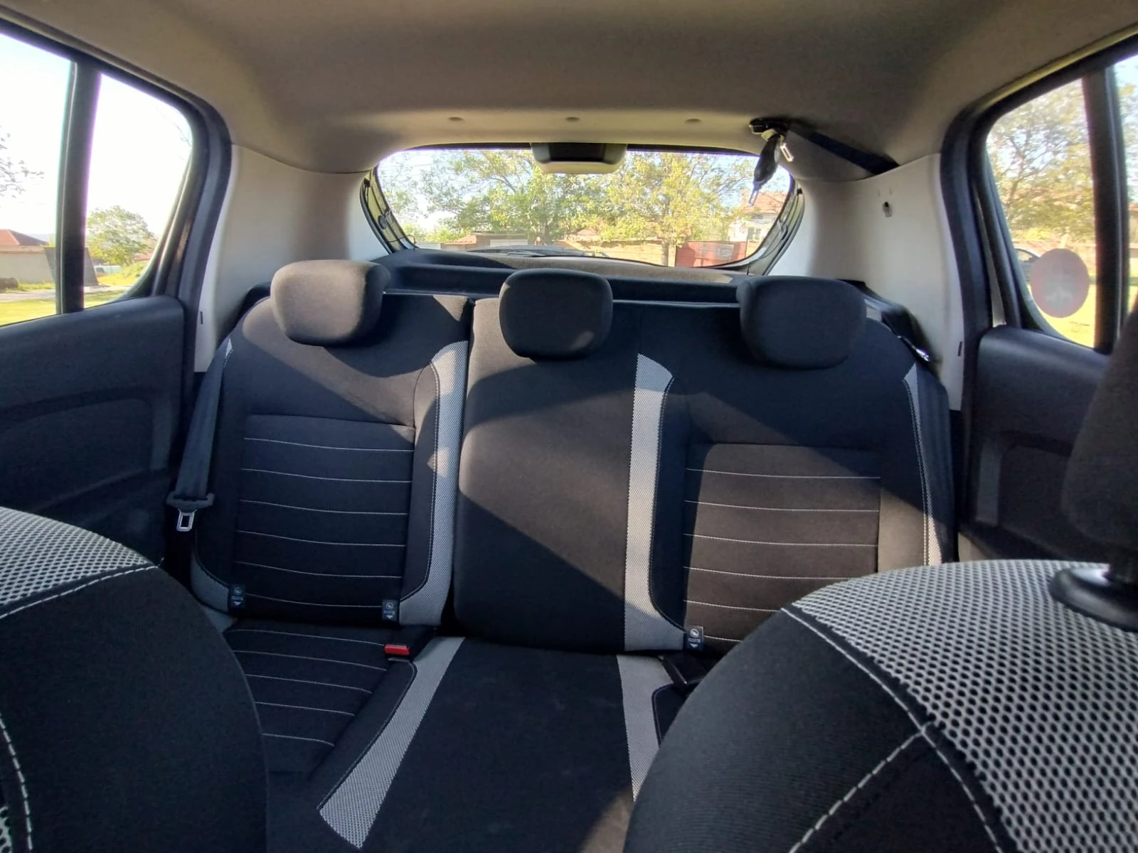 Dacia Sandero | Mobile.bg � ����������� 9