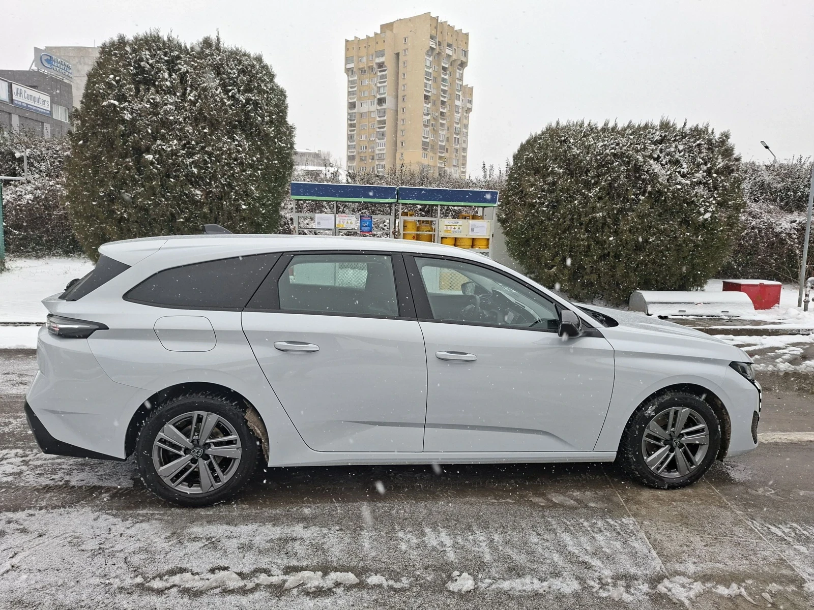 Peugeot 308 От България / Гаранция до 07.2029г., снимка 7 - Автомобили и джипове - 54565892