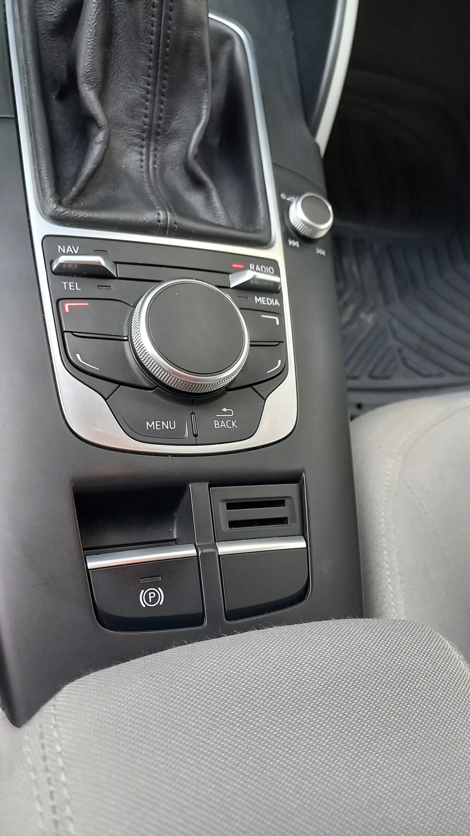 Audi A3 Limousine, снимка 14 - Автомобили и джипове - 54585812