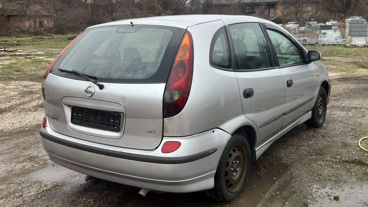 Nissan Almera tino, снимка 5 - Автомобили и джипове - 54594718