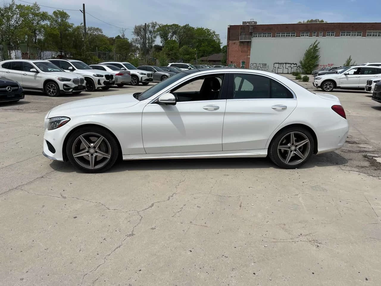 Mercedes-Benz C 300 4MATIC* АВТОКРЕДИТ* , снимка 2 - Автомобили и джипове - 54804400