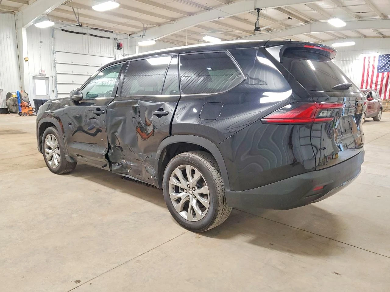Toyota Grand Highlander 2.4l Limited, снимка 2 - Автомобили и джипове - 54883672