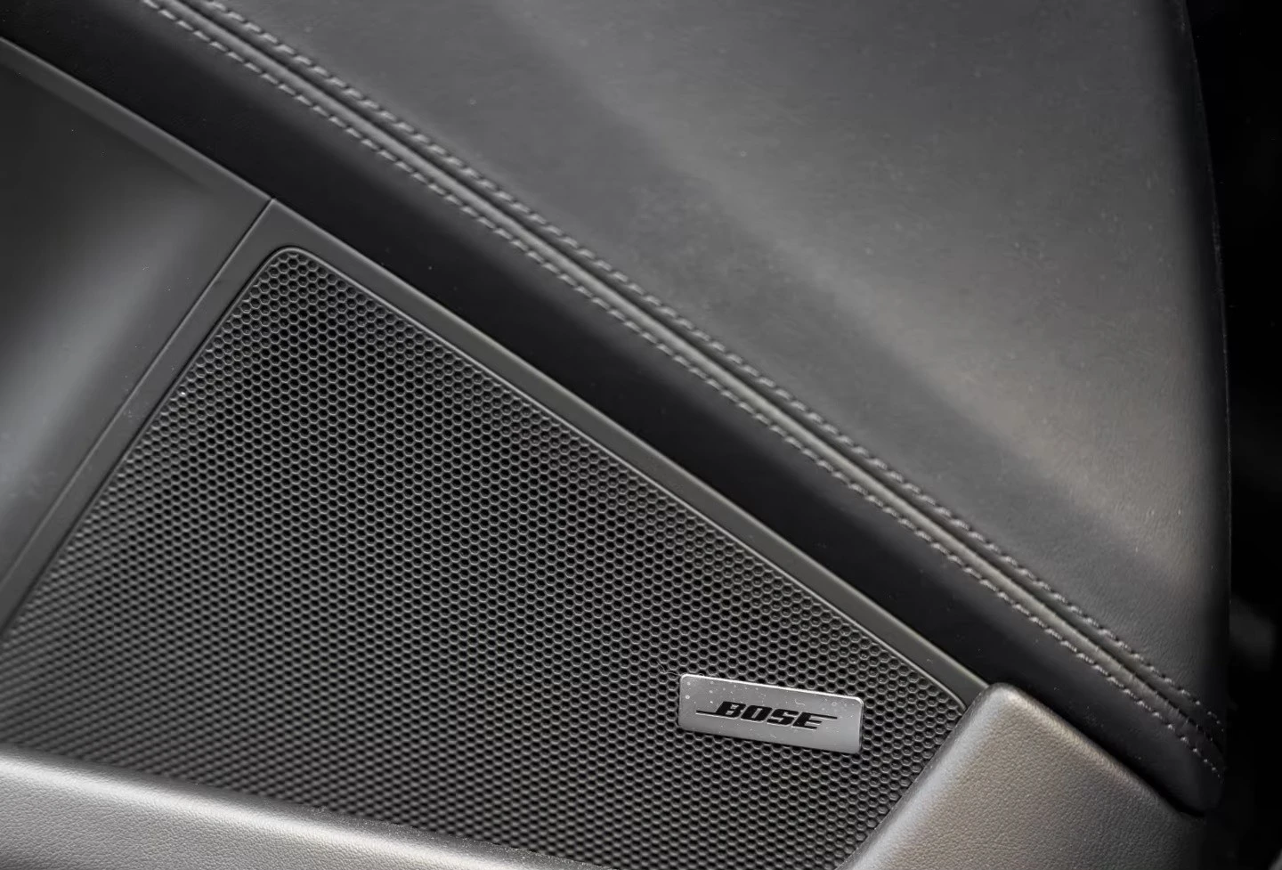 Porsche 911 992.2 CARRERA S CABRIO BOSE SPORT-DESIGN, снимка 9 - Автомобили и джипове - 54890108
