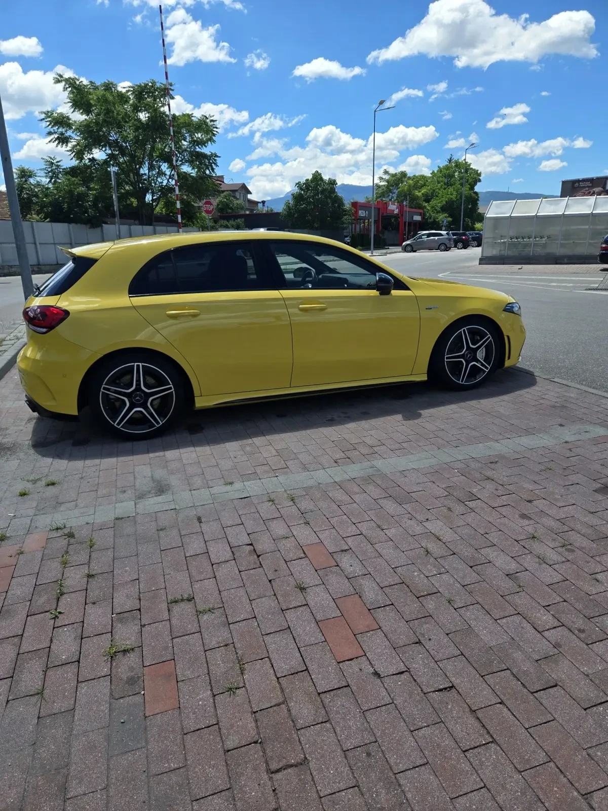 Mercedes-Benz A 35, снимка 5 - Автомобили и джипове - 54901107