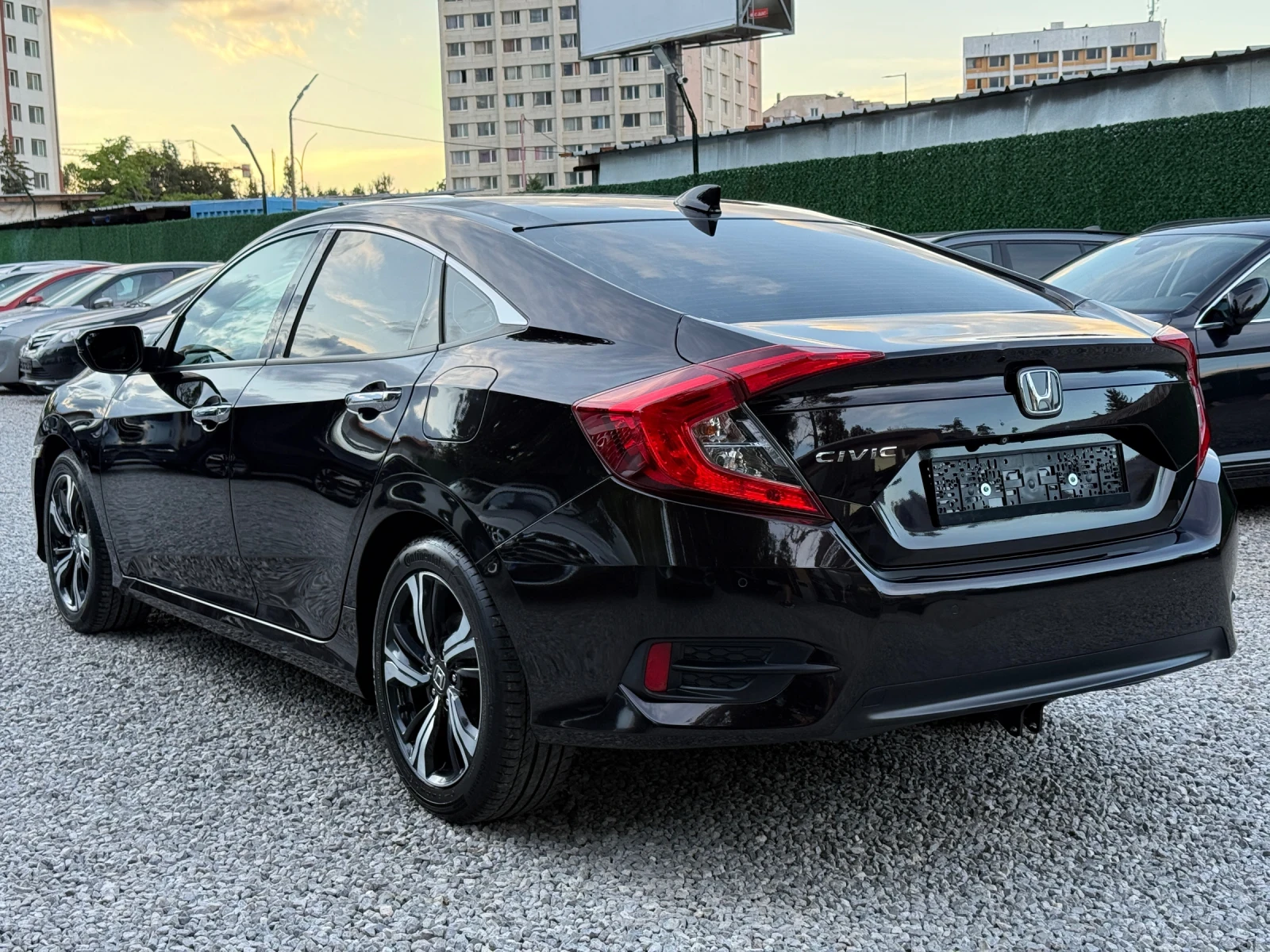 Honda Civic 1.6I-Dtec/Automatic/120hp/ТОП Състояниея, снимка 5 - Автомобили и джипове - 55037808