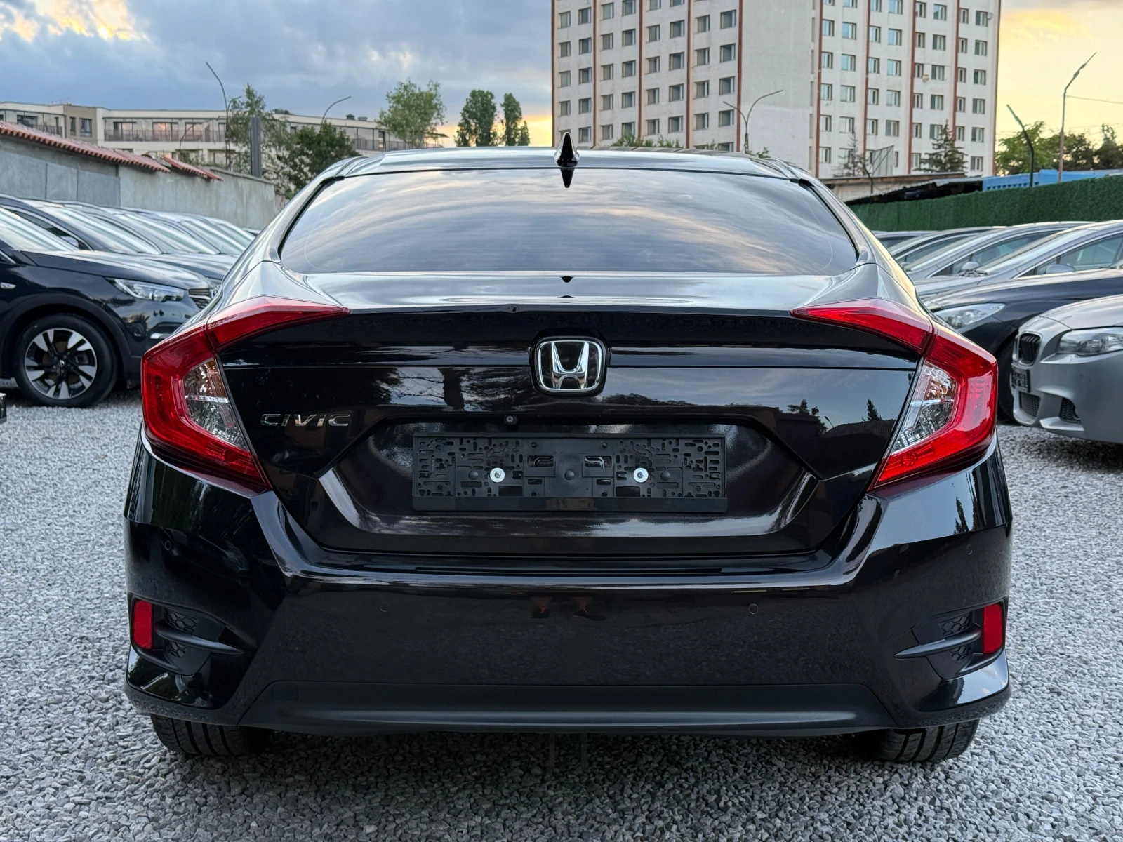 Honda Civic 1.6I-Dtec/Automatic/120hp/ТОП Състояниея, снимка 6 - Автомобили и джипове - 55037808
