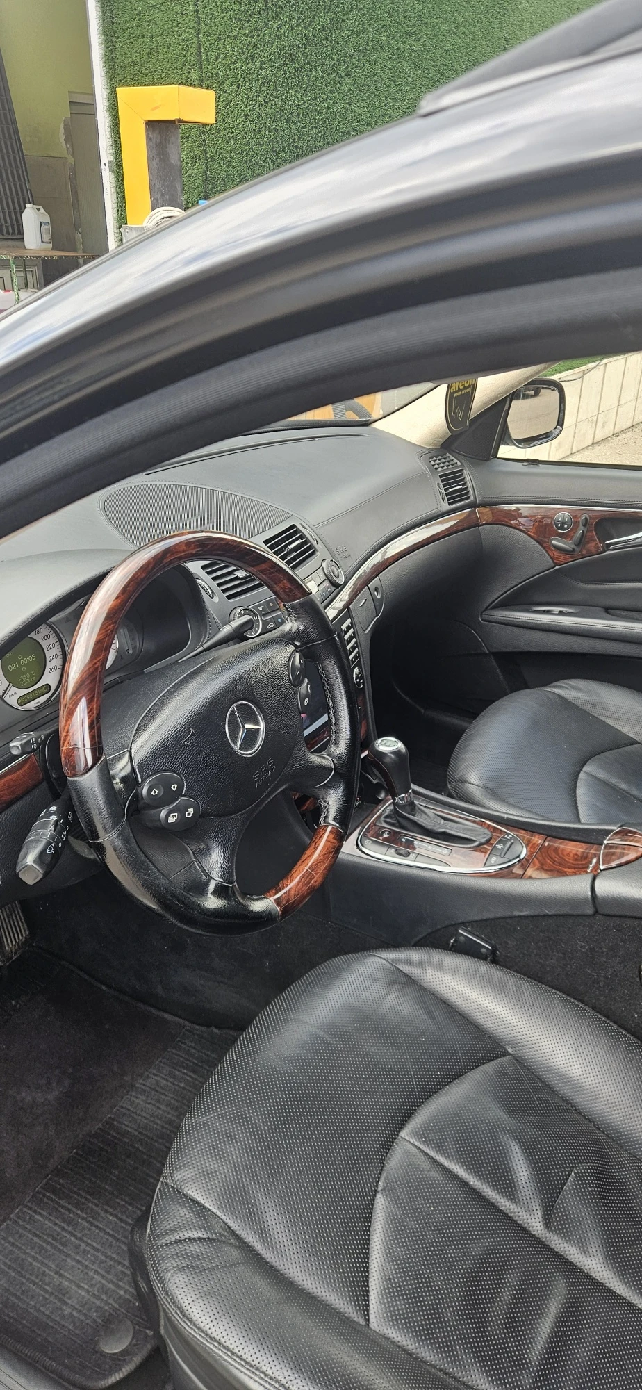 Mercedes-Benz E 55, снимка 14 - Автомобили и джипове - 55064138