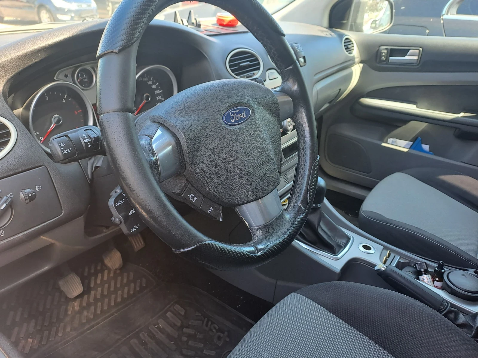 Ford Focus 1.6 hdi 109 p.s., снимка 4 - Автомобили и джипове - 55452972