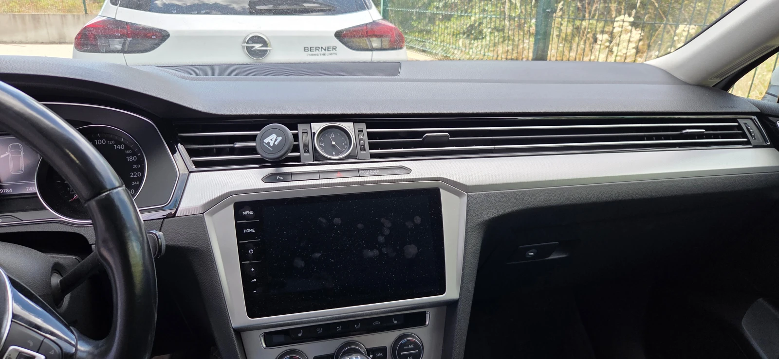 VW Passat 2.0 TDI, снимка 4 - Автомобили и джипове - 56118963