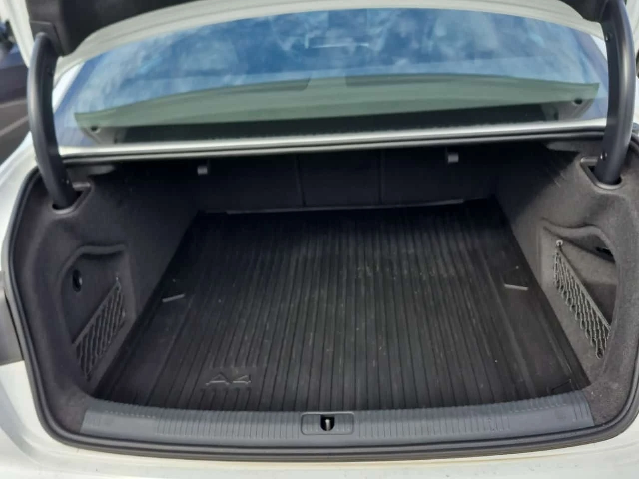 Audi S4  PROGRESSIV / CARFAX / ���� �� �������� | Mobile.bg � ����������� 14