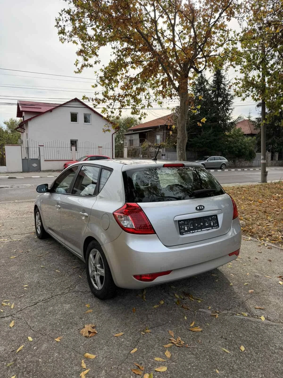 Kia Ceed, снимка 8 - Автомобили и джипове - 56531782
