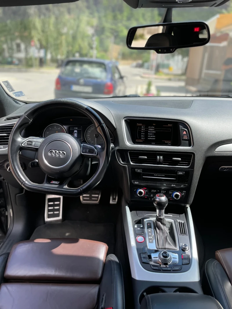 Audi SQ5 Technik * Distronik* , снимка 8 - Автомобили и джипове - 47375623